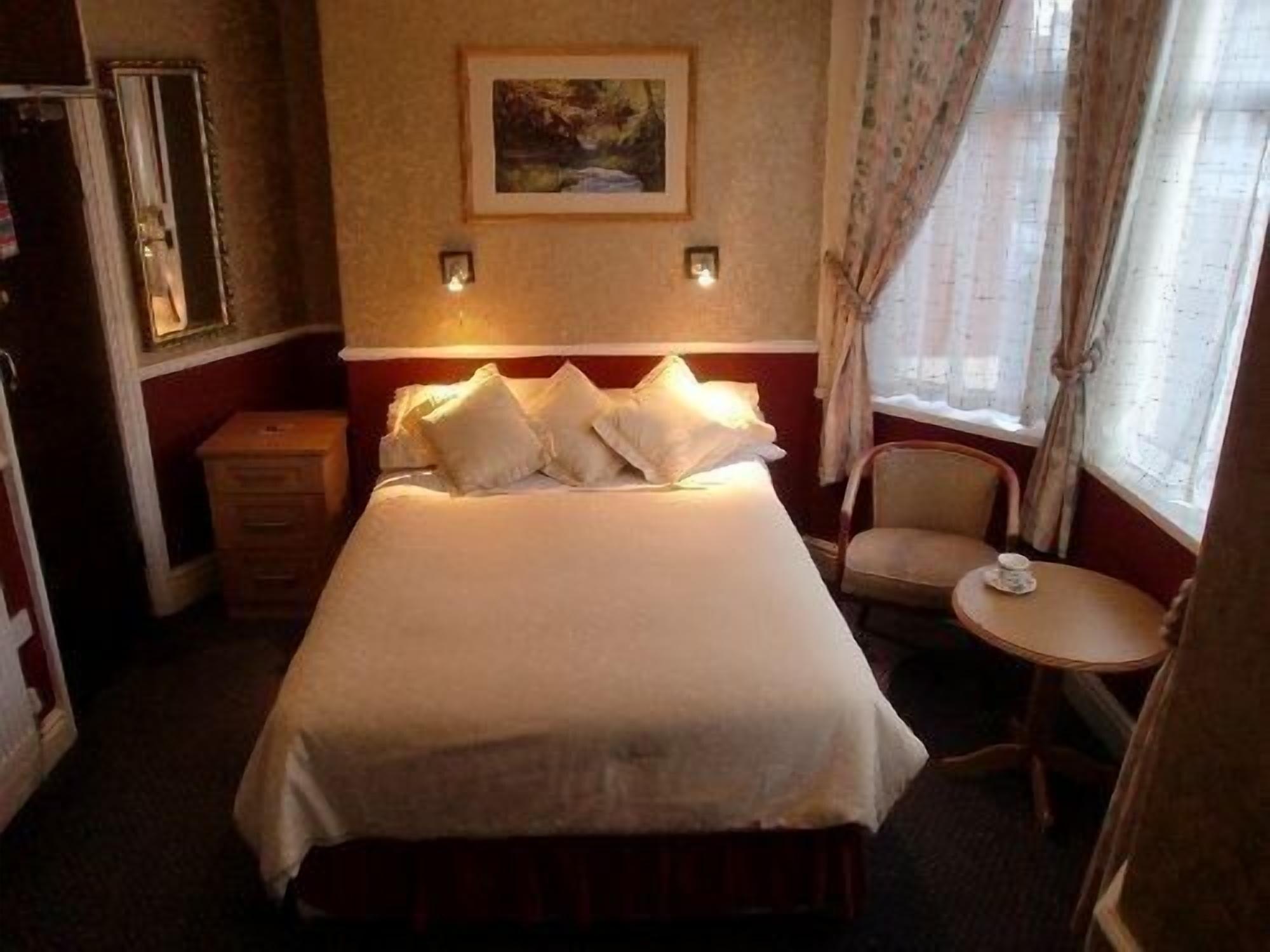 เดอะ มัวเรส โฮเทล Hotel แบล็คพูล ภายนอก รูปภาพ